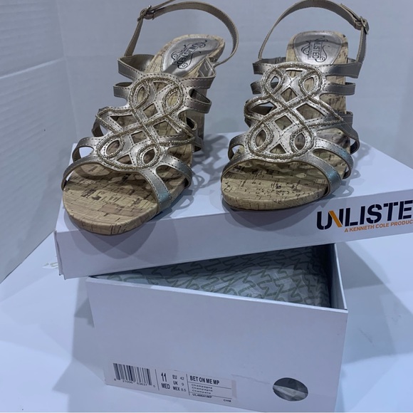 UNLISTED light tan gold size 11 gorgeous wedge strappy sandals new in box - Picture 4 of 10